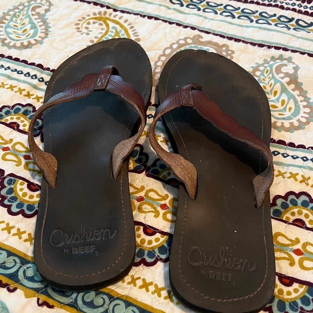 Reef Cushion flip flop sandals size 8 - Picture 2 of 5
